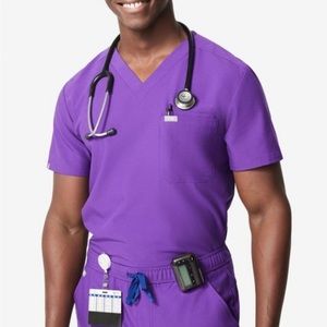Men’s figs scrub set in size medium, purple color